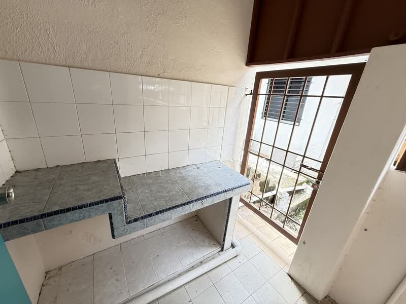 Terraced House for Sale in Bandar Country Homes (Rawang) - Chloe Kok - Interior - PropertyGuru.com.my