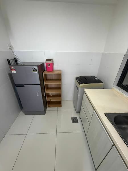 Service Residence for Sale at Residences @ 1 Tebrau - Lili Tea - Kitchen - PropertyGuru.com.my