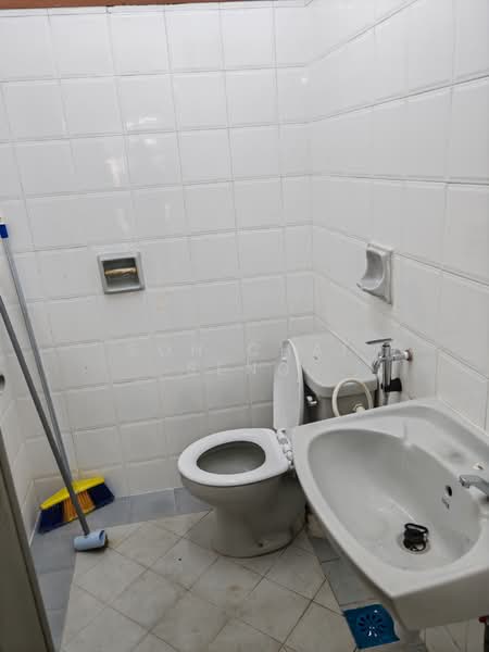 Rumah Berkembar untuk Disewa di Johor Bahru (Johor) - Soh Chai Seng - Bathroom - PropertyGuru.com.my