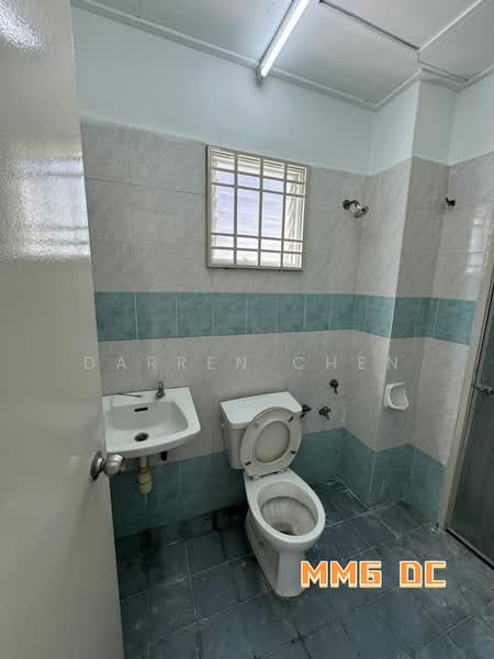 Terraced House for Sale in Bandar Botanic (Klang) - Darren Chen - Bathroom - PropertyGuru.com.my