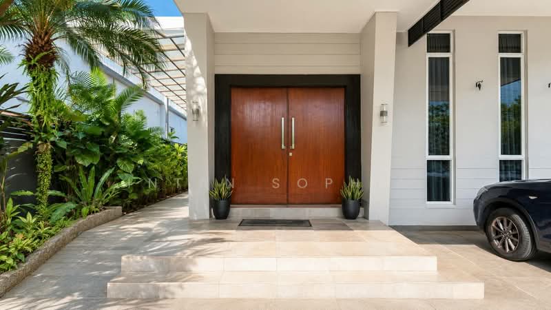 Bungalow for Sale in Usj 3 (Subang Jaya) - Intan Sophia - Exterior - PropertyGuru.com.my