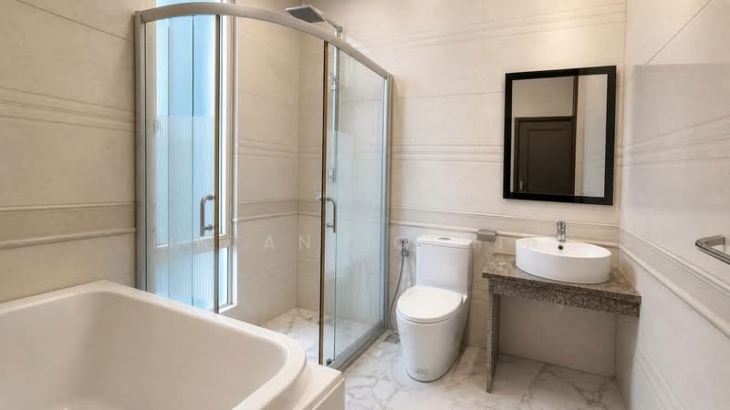 Bungalow for Sale in Usj 3 (Subang Jaya) - Intan Sophia - Bathroom - PropertyGuru.com.my