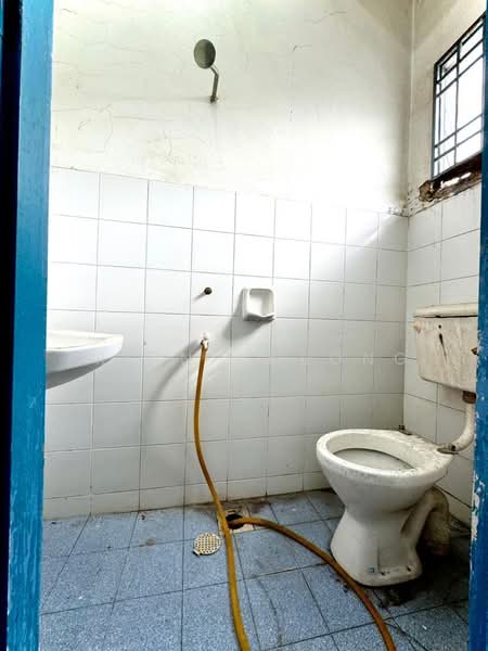 Rumah Teres 2 Tingkat untuk Dijual di Taman Bukit Jaya (Ulu Tiram) - Frain Cheong - Bathroom - PropertyGuru.com.my