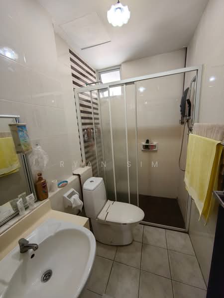 Condominium for Rent at The Brezza - Ryan Sim - Bathroom - PropertyGuru.com.my