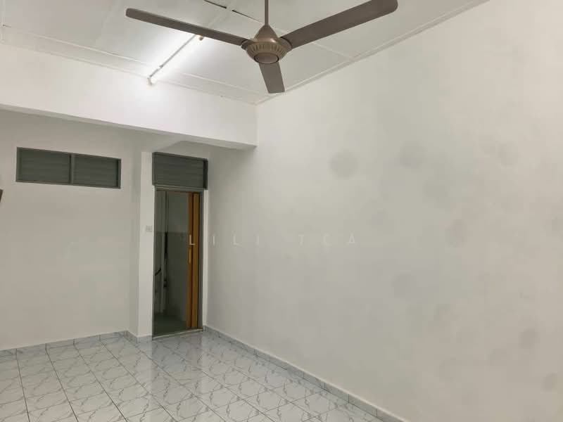 2-storey Terraced House for Sale in Taman Universiti (Skudai) - Lili Tea - Interior - PropertyGuru.com.my