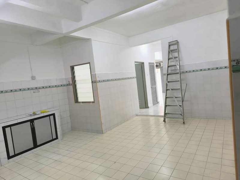 2-storey Terraced House for Sale in Taman Universiti (Skudai) - Lili Tea - PropertyGuru.com.my