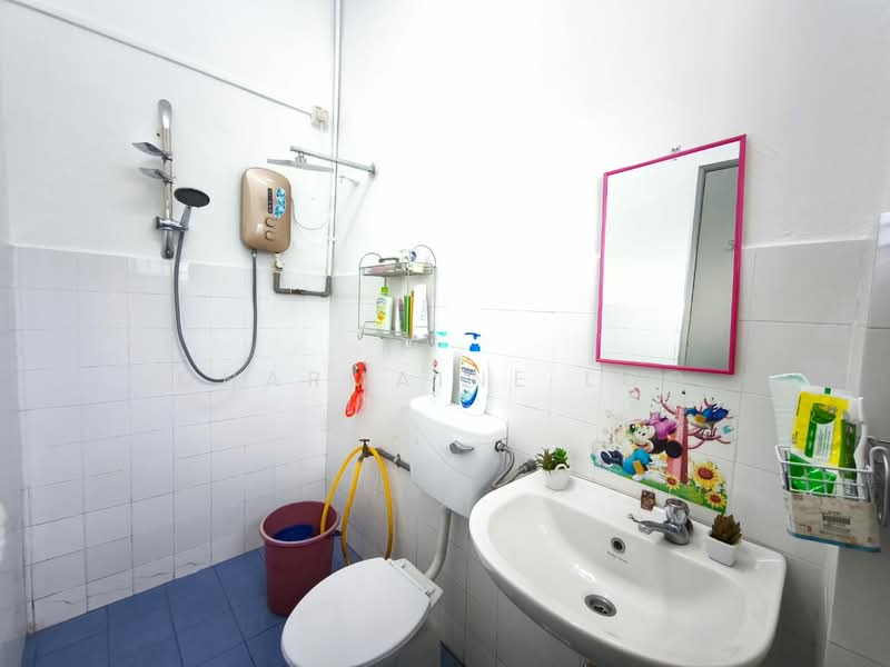 Rumah Teres 2 Tingkat untuk Dijual di Bandar Mahkota Cheras (Cheras) - Charmaine Loo - Bathroom - PropertyGuru.com.my