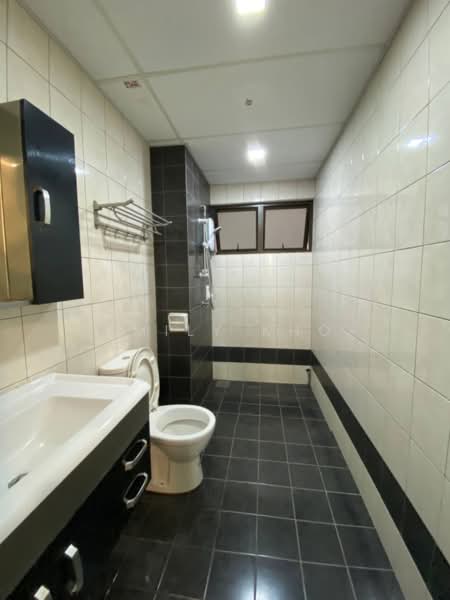 Kondominium untuk Disewa di Indah Alam (Subang Andaman) - Emily Kho - Bathroom - PropertyGuru.com.my