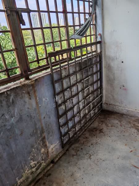 Terraced House for Rent in Taman Rinting (Masai) - Soh Chai Seng - Balcony - PropertyGuru.com.my