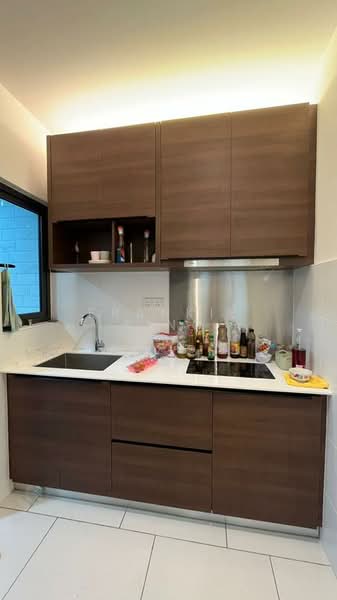 Servis Apartment untuk Disewa di Three33 Residence - Frankie Sing - Kitchen - PropertyGuru.com.my