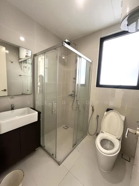 Condominium for Sale at Amberside @ Country Garden Danga Bay - Sheng Long - Bathroom - PropertyGuru.com.my