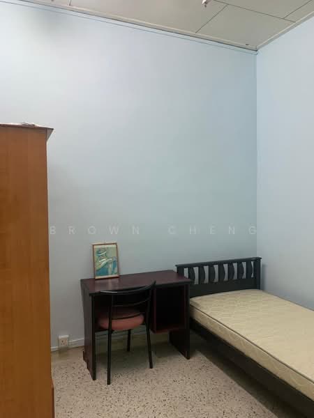 1-storey Terraced House for Rent in Taman Pelangi (Johor Bahru) - Brown Cheng - Bedroom - PropertyGuru.com.my