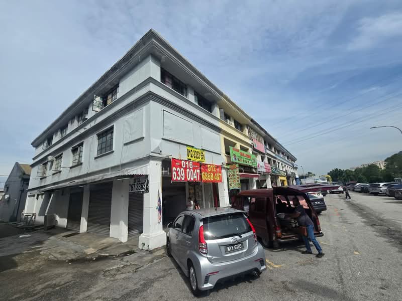 Kedai untuk Disewa di Bandar Sri Damansara (Selangor) - Josh Chong - Exterior - PropertyGuru.com.my