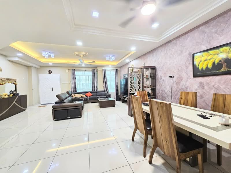 2-storey Terraced House for Sale in TAMAN PUCHONG UTAMA (Puchong) - Wendy Chin - Living Room - PropertyGuru.com.my