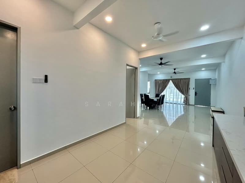 Rumah Teres 2 Tingkat untuk Disewa di Kajang (Selangor) - Sarah . - Living Room - PropertyGuru.com.my