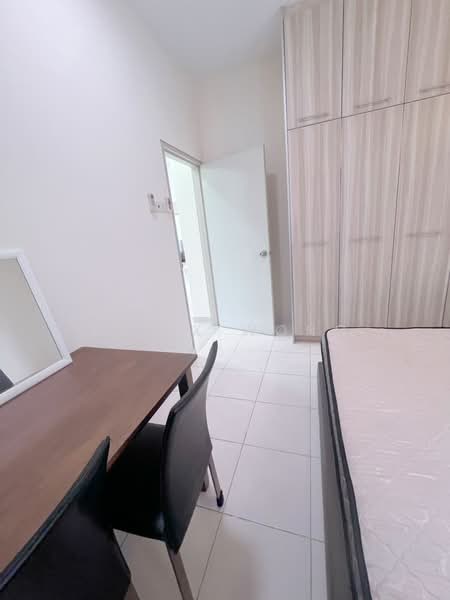 Servis Apartment untuk Disewa di SetiaWalk - Felix Wong - Bedroom - PropertyGuru.com.my