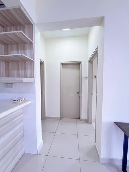 Servis Apartment untuk Disewa di SetiaWalk - Felix Wong - Corridor - PropertyGuru.com.my