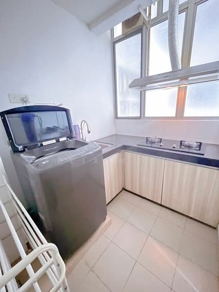 Servis Apartment untuk Disewa di SetiaWalk - Felix Wong - Kitchen - PropertyGuru.com.my