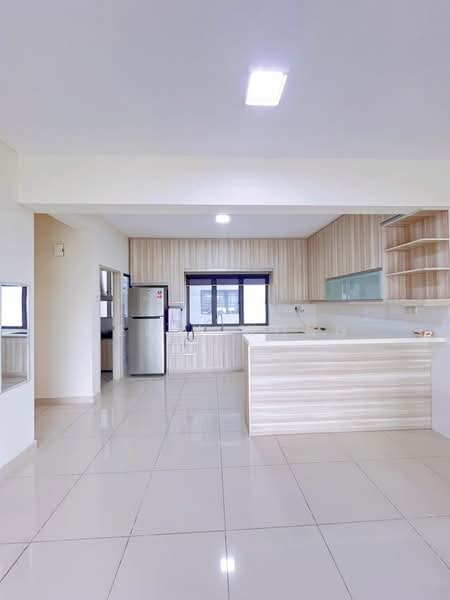 Servis Apartment untuk Disewa di SetiaWalk - Felix Wong - Kitchen - PropertyGuru.com.my