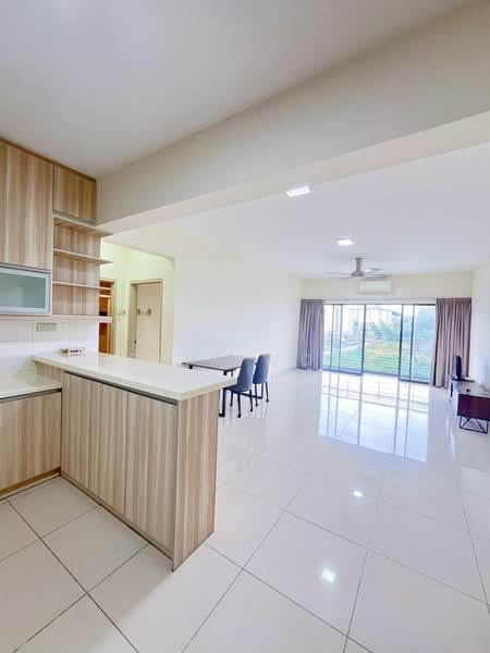 Servis Apartment untuk Disewa di SetiaWalk - Felix Wong - Kitchen - PropertyGuru.com.my