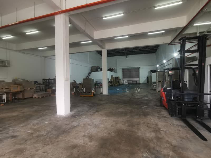Factory for Rent in Taman Perindustrian Bukit Serdang (Seri Kembangan) - Xinzi Yew - Interior - PropertyGuru.com.my