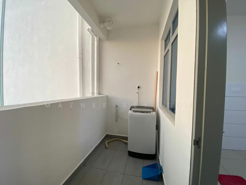 Servis Apartment untuk Disewa di Nexus - Maznee Realtor - Balcony - PropertyGuru.com.my