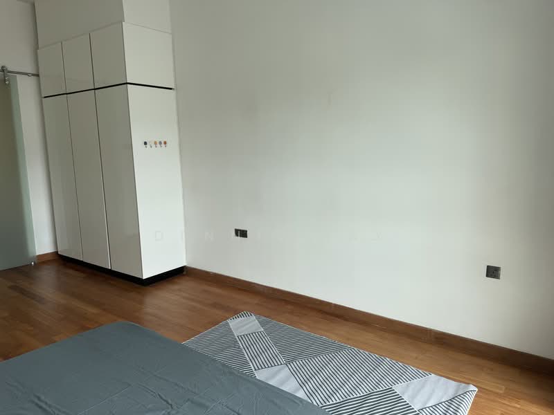 Servis Apartment untuk Disewa di TriTower Residence @ Johor Bahru Sentral - Dennis Tay - Bedroom - PropertyGuru.com.my
