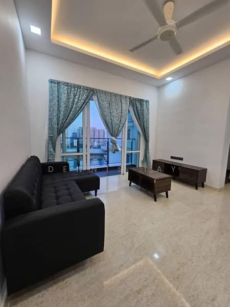 Servis Apartment untuk Disewa di TriTower Residence @ Johor Bahru Sentral - Dennis Tay - Living Room - PropertyGuru.com.my