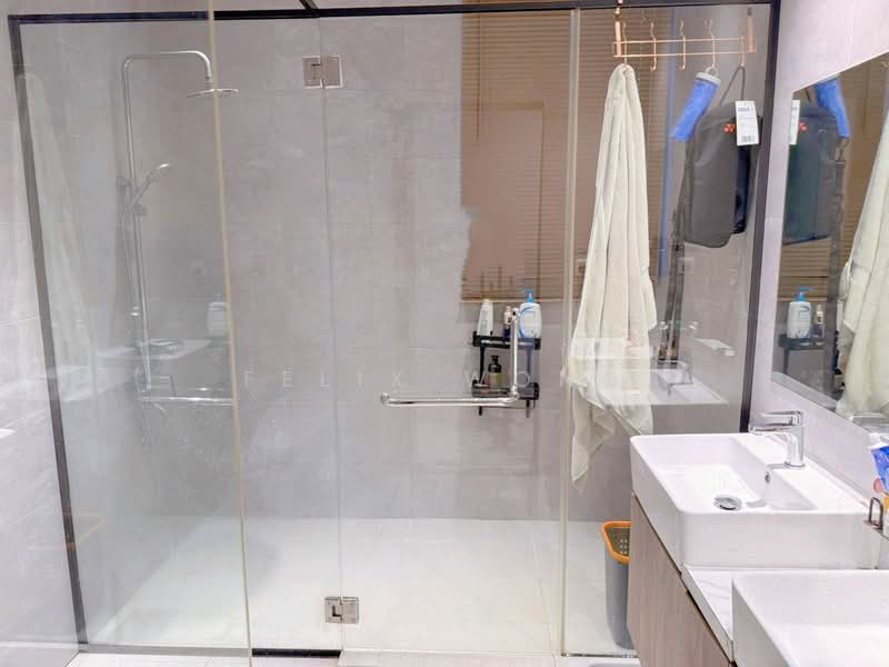 Servis Apartment untuk Dijual di Cubic Botanical - Felix Wong - Bathroom - PropertyGuru.com.my
