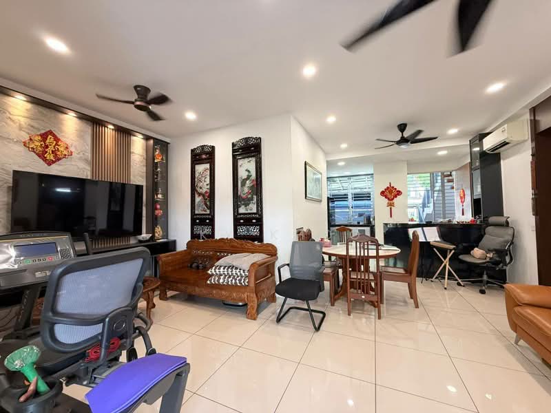 Kondominium untuk Dijual di The Seed Taman Sutera Utama - Sky Khoo - Living Room - PropertyGuru.com.my