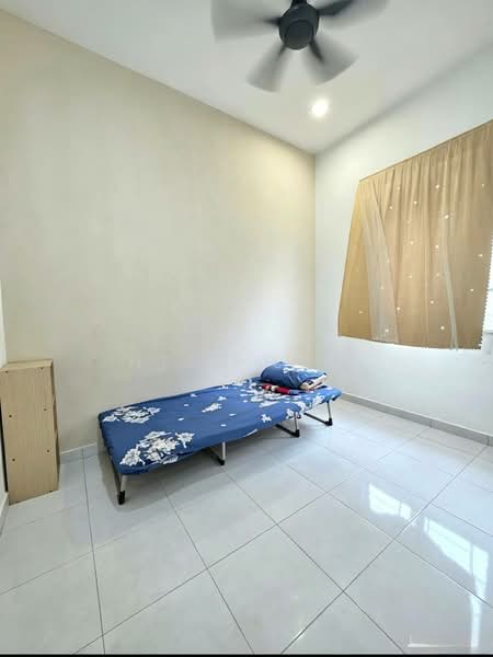 1-storey Terraced House for Rent in Taman Mount Austin (Tebrau) - Nick Low - Bedroom - PropertyGuru.com.my