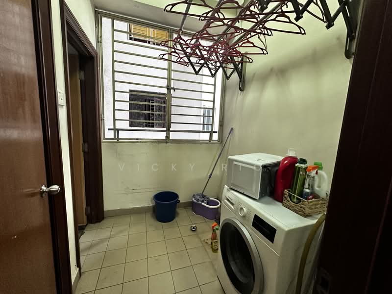 Condominium for Rent at Suasana Sentral Condominiums - Vicky Rio - Yard - PropertyGuru.com.my