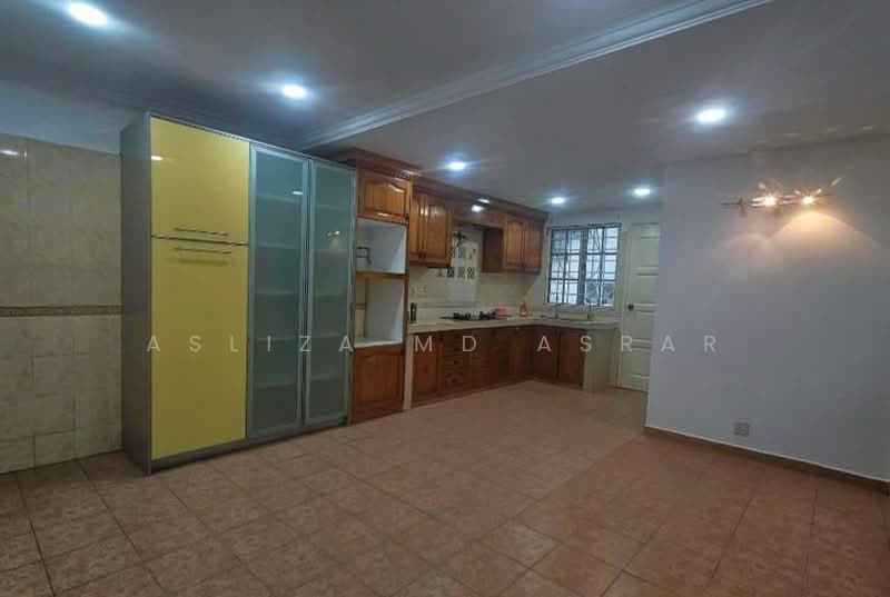 Rumah Teres 2 Tingkat untuk Dijual di Seksyen 27 (Shah Alam) - Asliza Md Asrar - Kitchen - PropertyGuru.com.my
