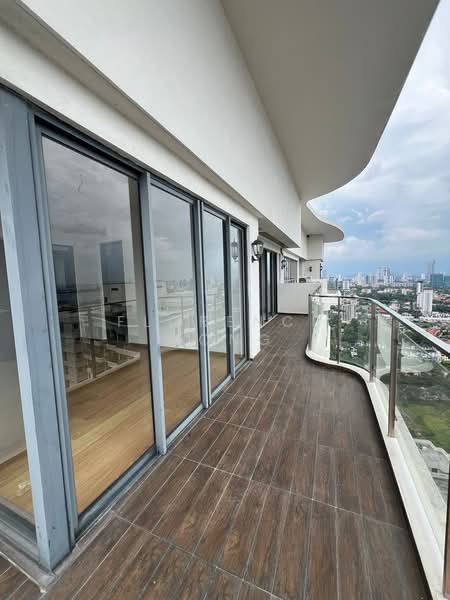 Condominium for Sale at Kings Bay @ Country Garden Danga Bay - Florence Hong - Balcony - PropertyGuru.com.my