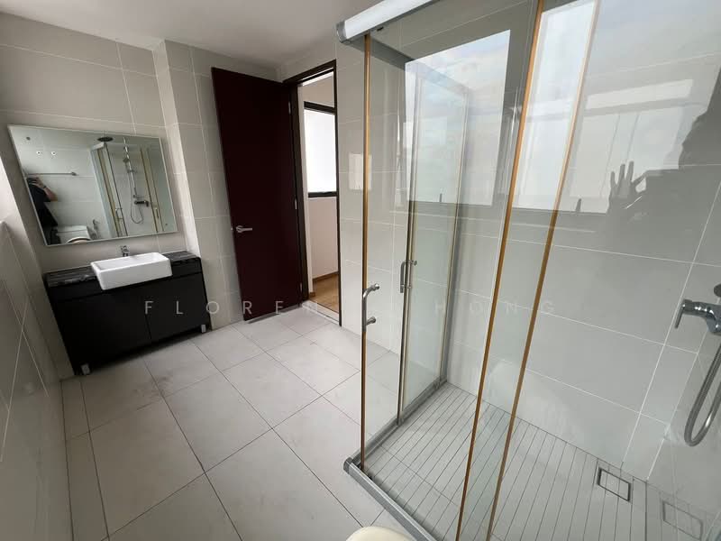Condominium for Sale at Kings Bay @ Country Garden Danga Bay - Florence Hong - Bathroom - PropertyGuru.com.my