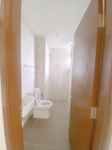 Servis Apartment untuk Dijual di J.Dupion Residence - Felix Wong - Bathroom - PropertyGuru.com.my