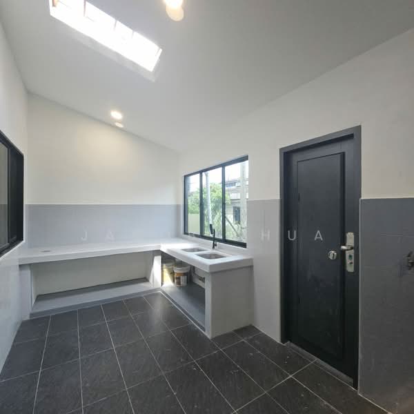 1-storey Terraced House for Sale in Skudai (Johor) - Jacob Chua - Kitchen - PropertyGuru.com.my