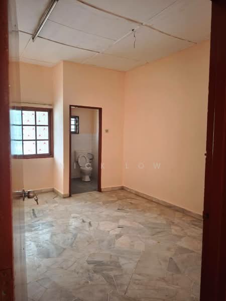 Rumah Teres 1 Tingkat untuk Disewa di Taman Sri Pulai Perdana (Skudai) - Nick Low - Bathroom - PropertyGuru.com.my