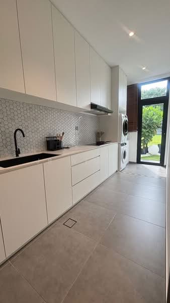Cluster House for Sale in Permas Jaya (Johor Bahru) - JB Wendy - Kitchen - PropertyGuru.com.my