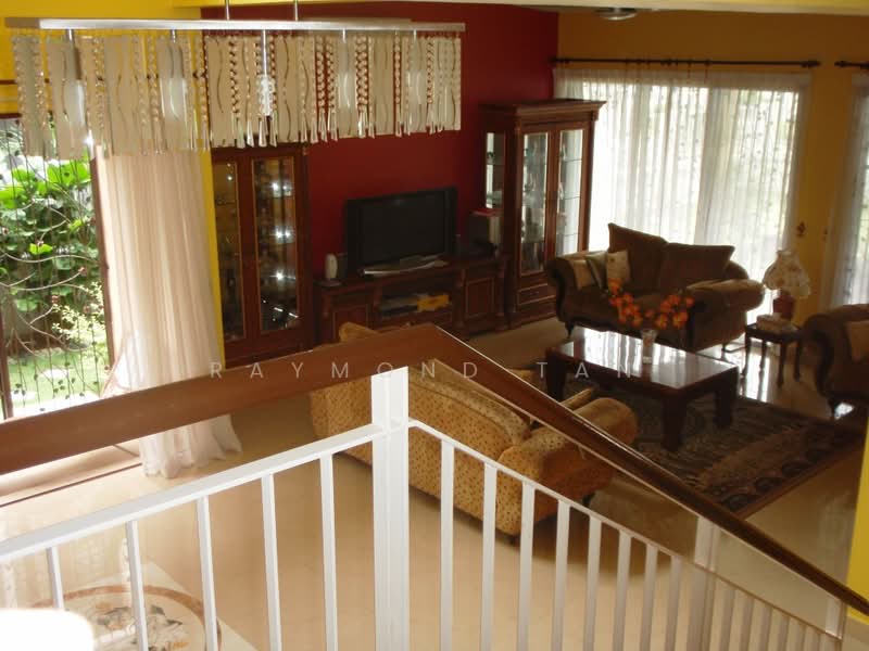 Rumah Berkembar untuk Dijual di Petaling Jaya (Selangor) - Raymond Tan - Living Room - PropertyGuru.com.my