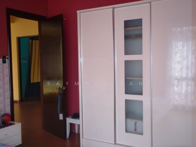 Rumah Berkembar untuk Dijual di Petaling Jaya (Selangor) - Raymond Tan - Bedroom - PropertyGuru.com.my