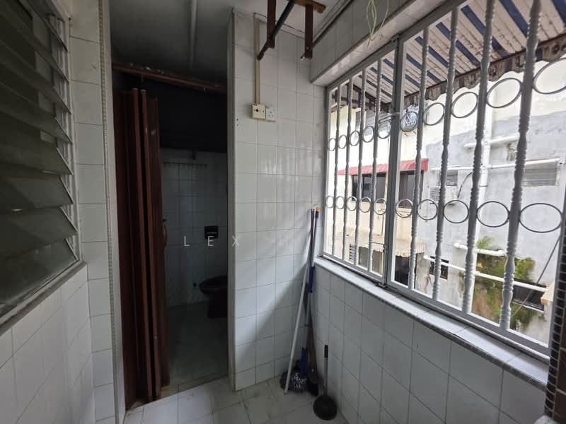 Apartment for Sale at Putri Ria Apartment - Lex Hiew - PropertyGuru.com.my