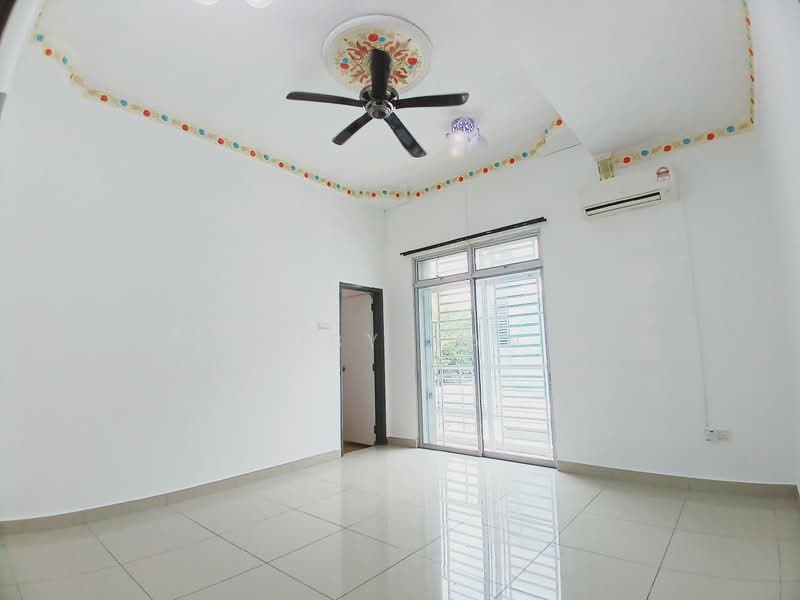 Semi-Detached House for Sale in Taman Mutiara Rini (Skudai) - Ruby Tan - Living Room - PropertyGuru.com.my
