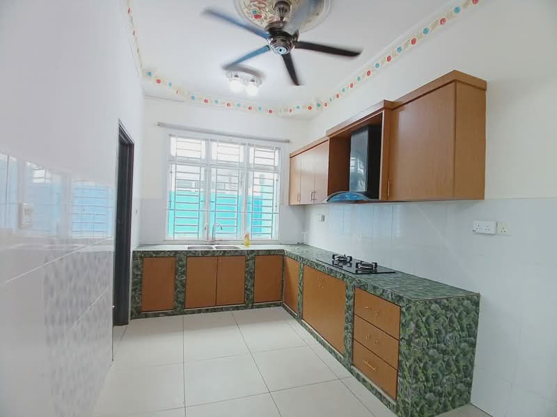 Semi-Detached House for Sale in Taman Mutiara Rini (Skudai) - Ruby Tan - Kitchen - PropertyGuru.com.my