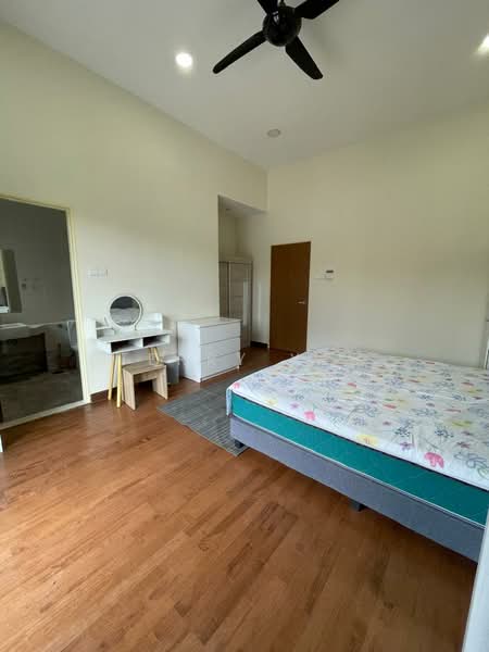 2-storey Terraced House for Rent in Bandar Kinrara Seksyen 1 (Bandar Kinrara) - Terry Yee - Bedroom - PropertyGuru.com.my