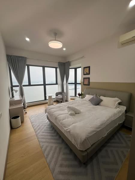 Service Residence for Sale at Kings Bay @ Country Garden Danga Bay - Florence Hong - Bedroom - PropertyGuru.com.my