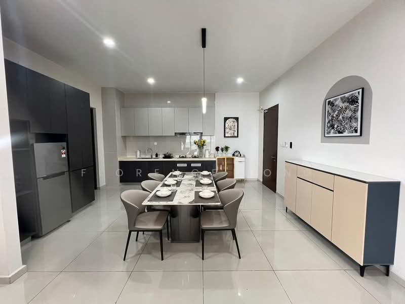 Service Residence for Sale at Kings Bay @ Country Garden Danga Bay - Florence Hong - Kitchen - PropertyGuru.com.my