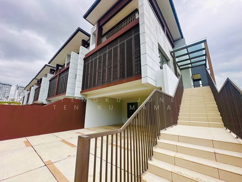 Rumah Teres 3 Tingkat untuk Dijual di Cyberjaya (Selangor) - Tengku June Tengku Mamat - Exterior - PropertyGuru.com.my