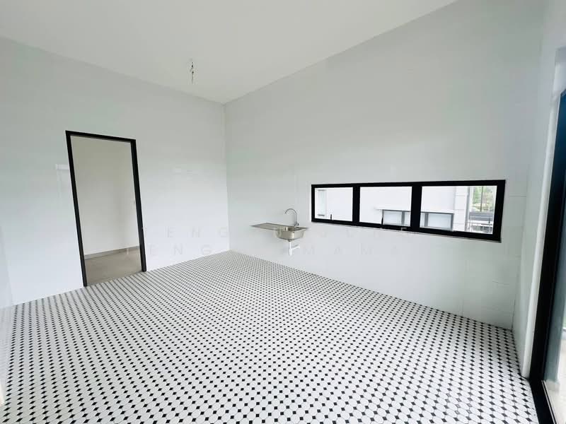 Rumah Teres 3 Tingkat untuk Dijual di Cyberjaya (Selangor) - Tengku June Tengku Mamat - Kitchen - PropertyGuru.com.my