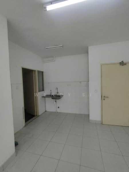 Pangsapuri untuk Disewa di Seri Intan Apartment - Wendy Si - Kitchen - PropertyGuru.com.my